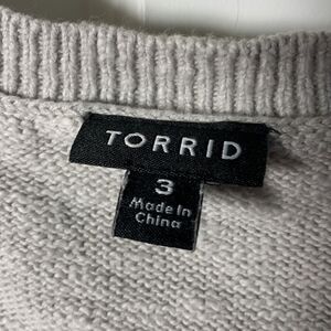 Size 3 gray crewneck lightweight sweater